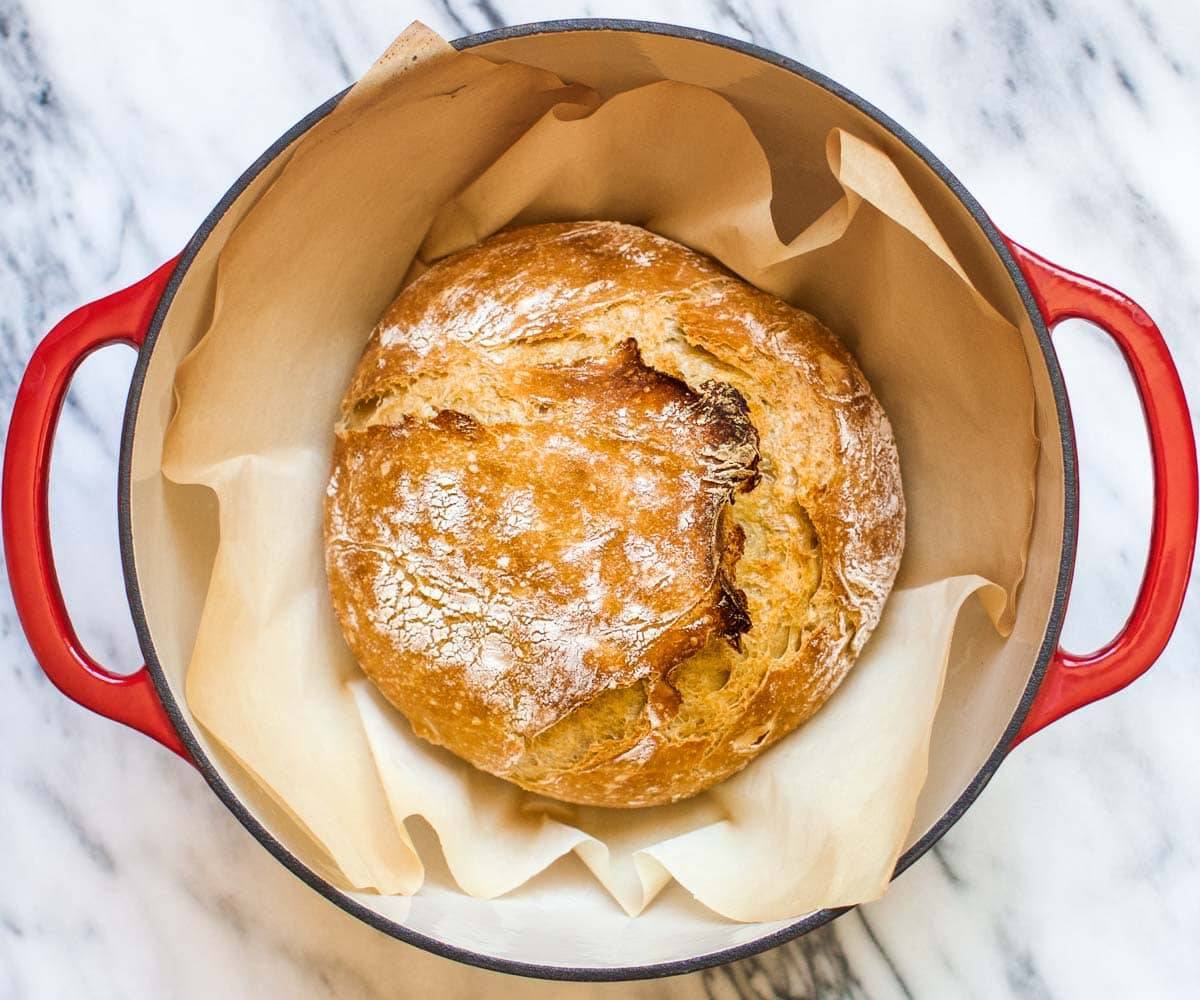 No-Knead Bread in the Dutch Oven (and 9 other easy one-pot recipe ideas)! | pinchofyum.com