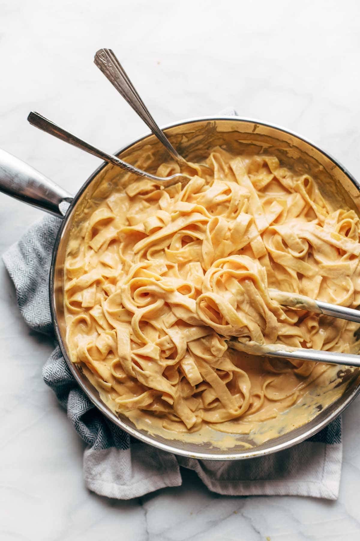 5 Ingredient Pumpkin Alfredo - creamy, luscious, and so super simple. Perfect fall comfort food! | pinchofyum.com