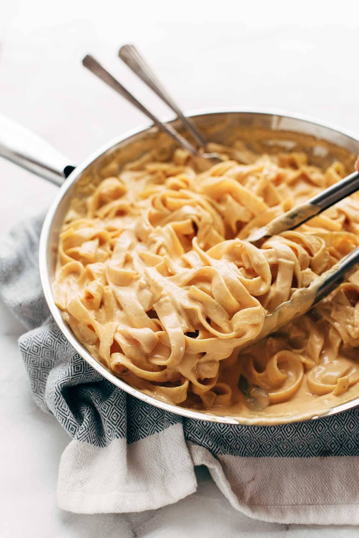 5 Ingredient Pumpkin Alfredo - creamy, luscious, and so super simple. Perfect fall comfort food! | pinchofyum.com