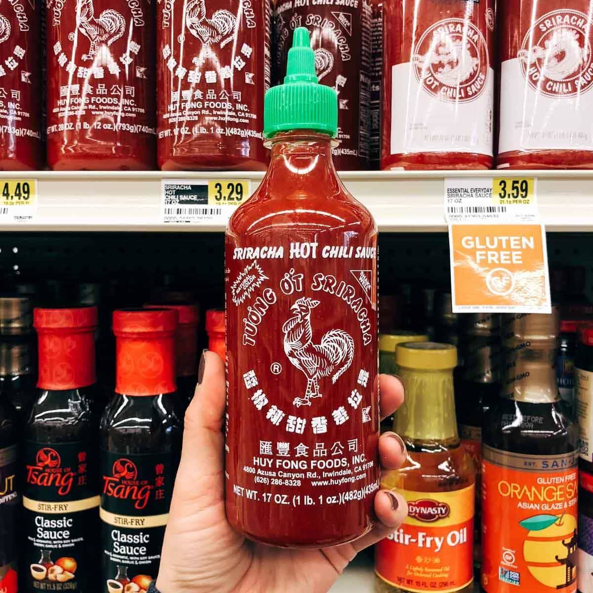 sriracha hot chili sauce